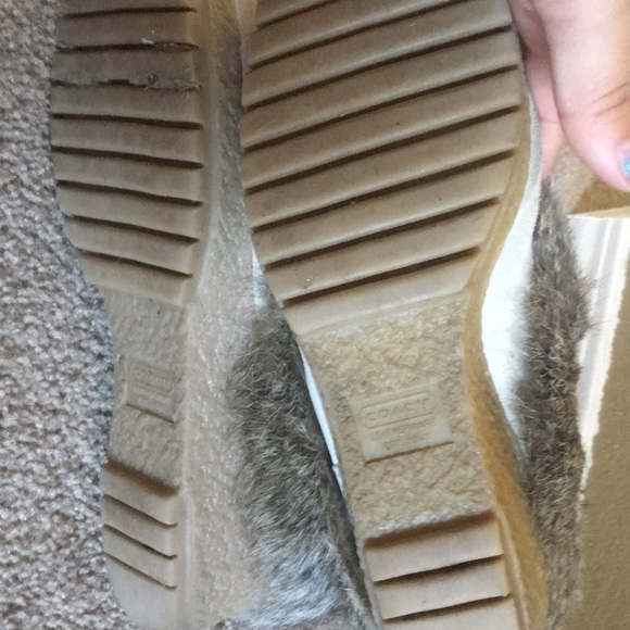 Coach fur Pom Pom boots 8.5 - Picture 6 of 6